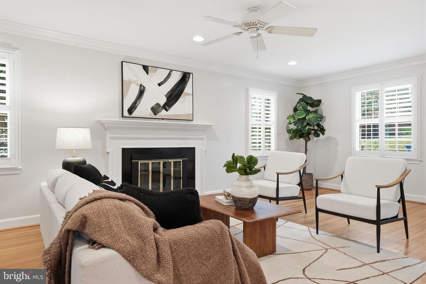 1701 N Greenbrier Street photo 5