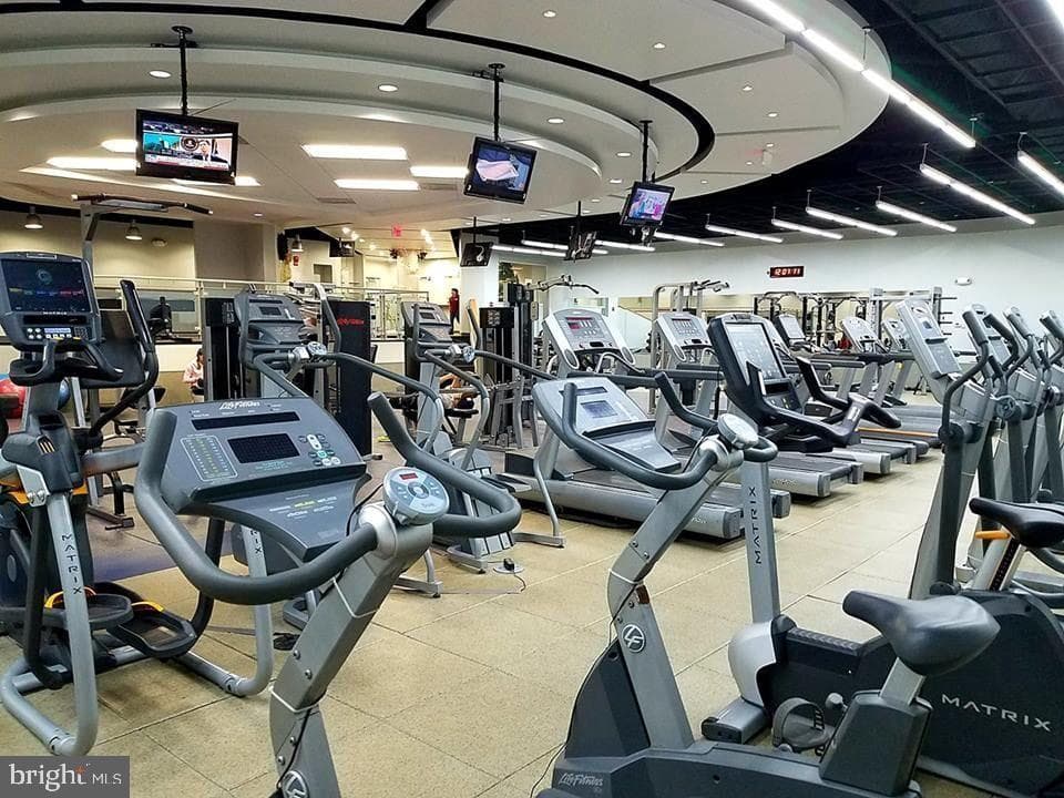 1021 Arlington Boulevard #330 photo 30