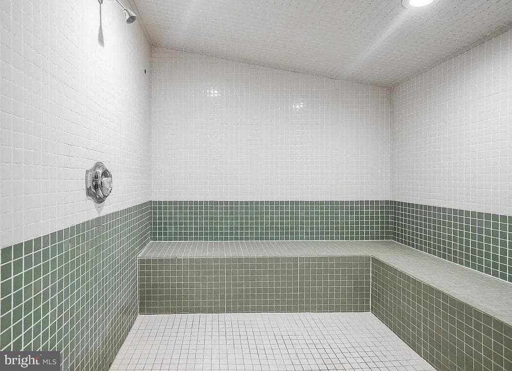 1021 Arlington Boulevard #330 photo 31