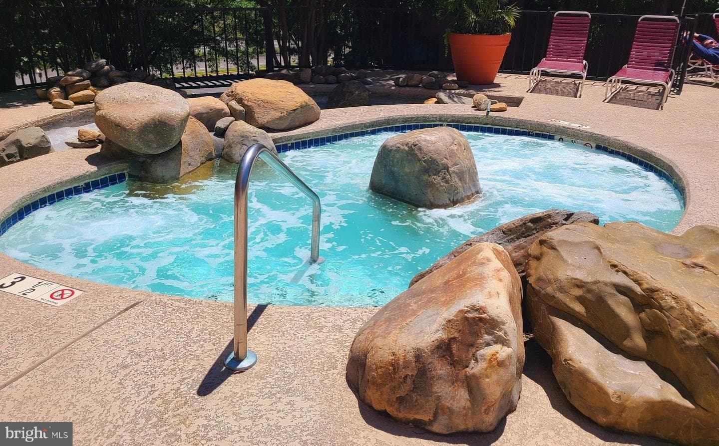 1021 Arlington Boulevard #330 photo 35
