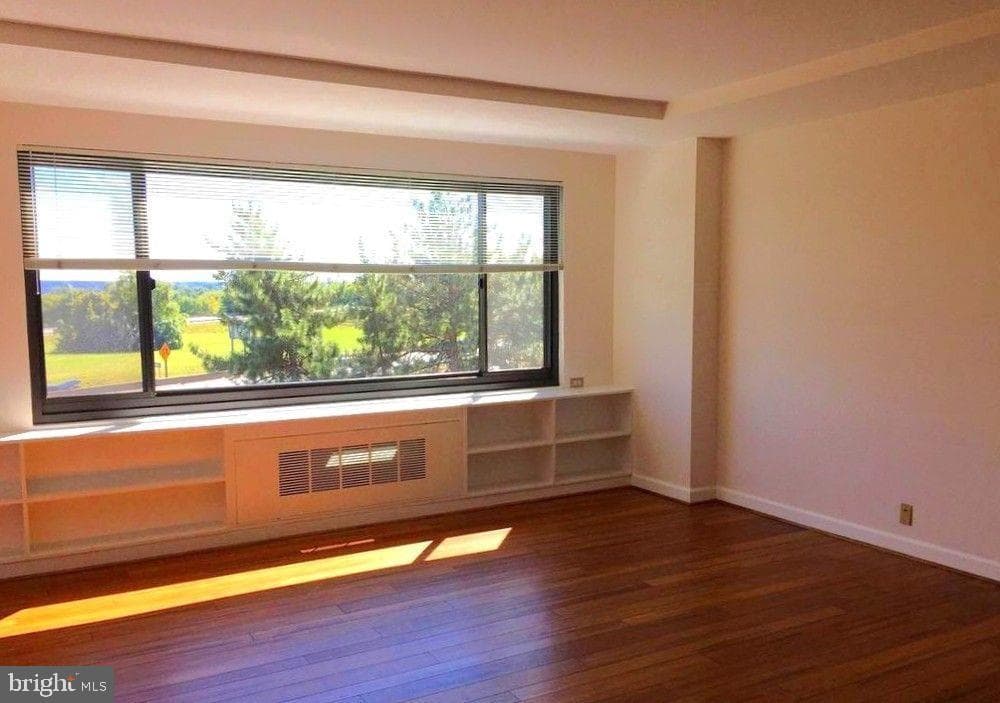 1021 Arlington Boulevard #330 photo 9
