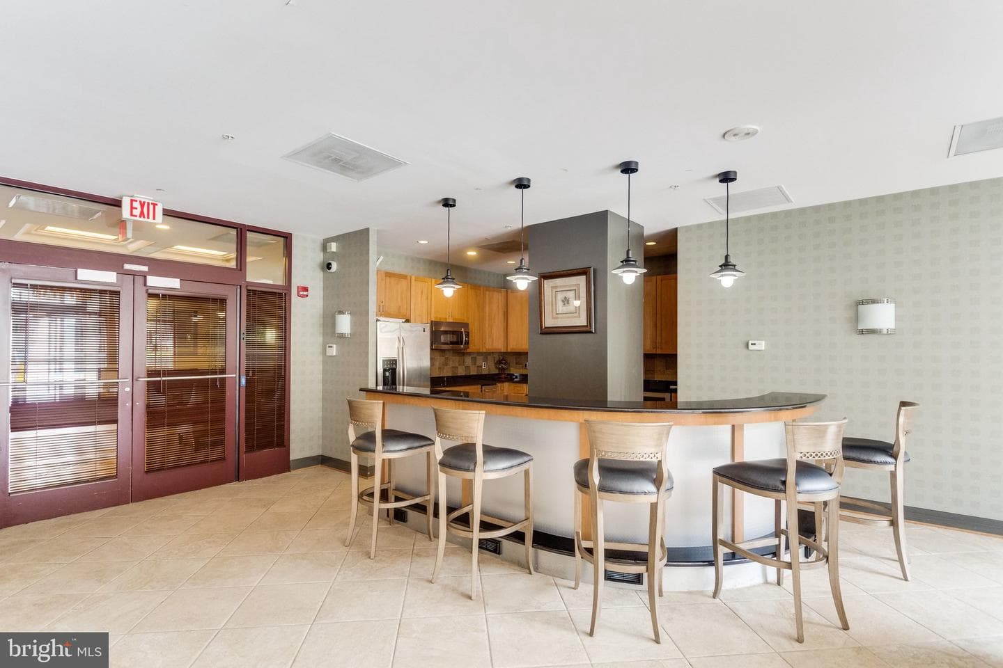 1205 N Garfield Street #908 photo 31