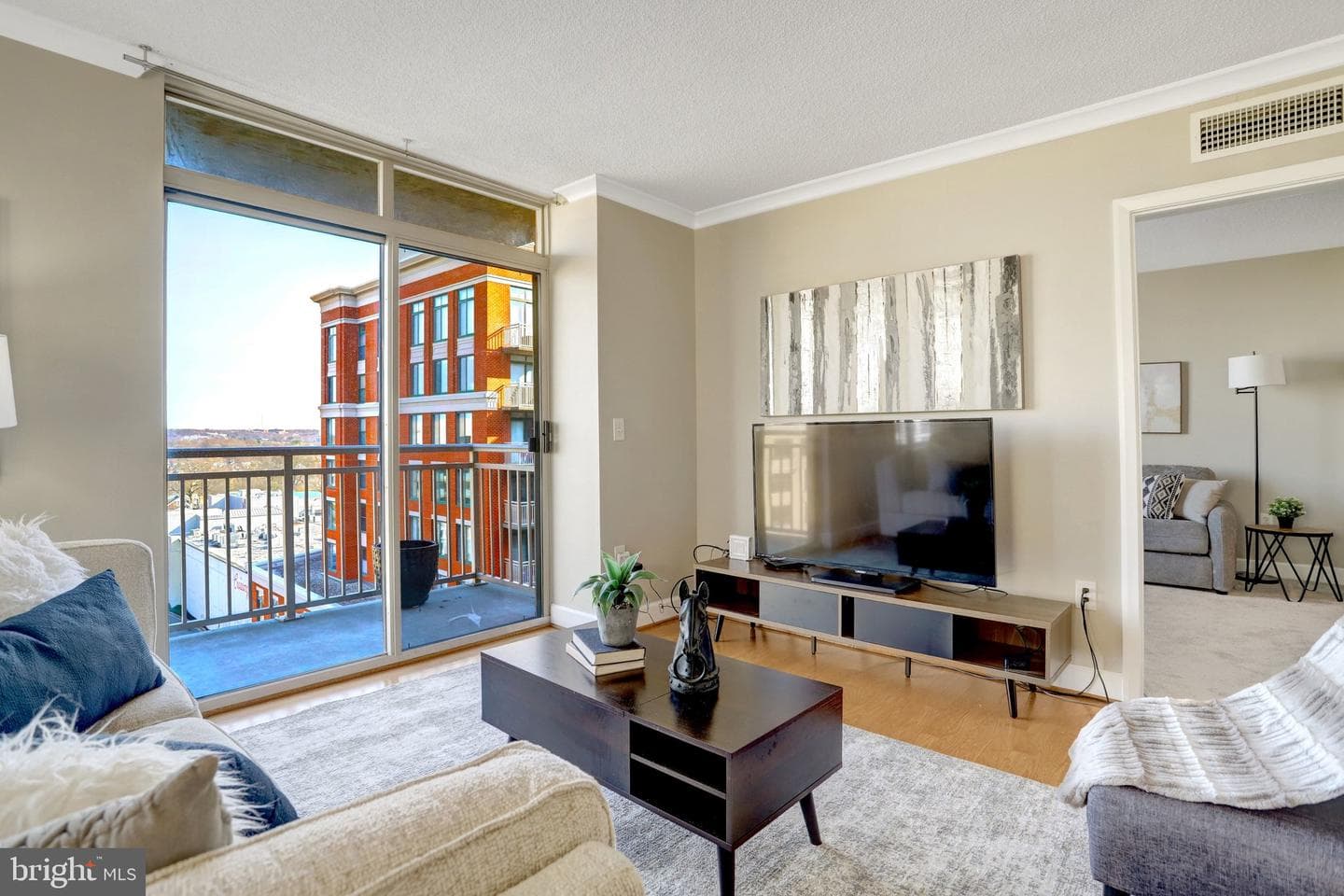 1205 N Garfield Street #908 photo 5