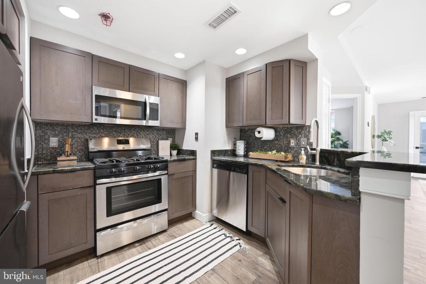 1045 N Utah Street #2-701 photo 11