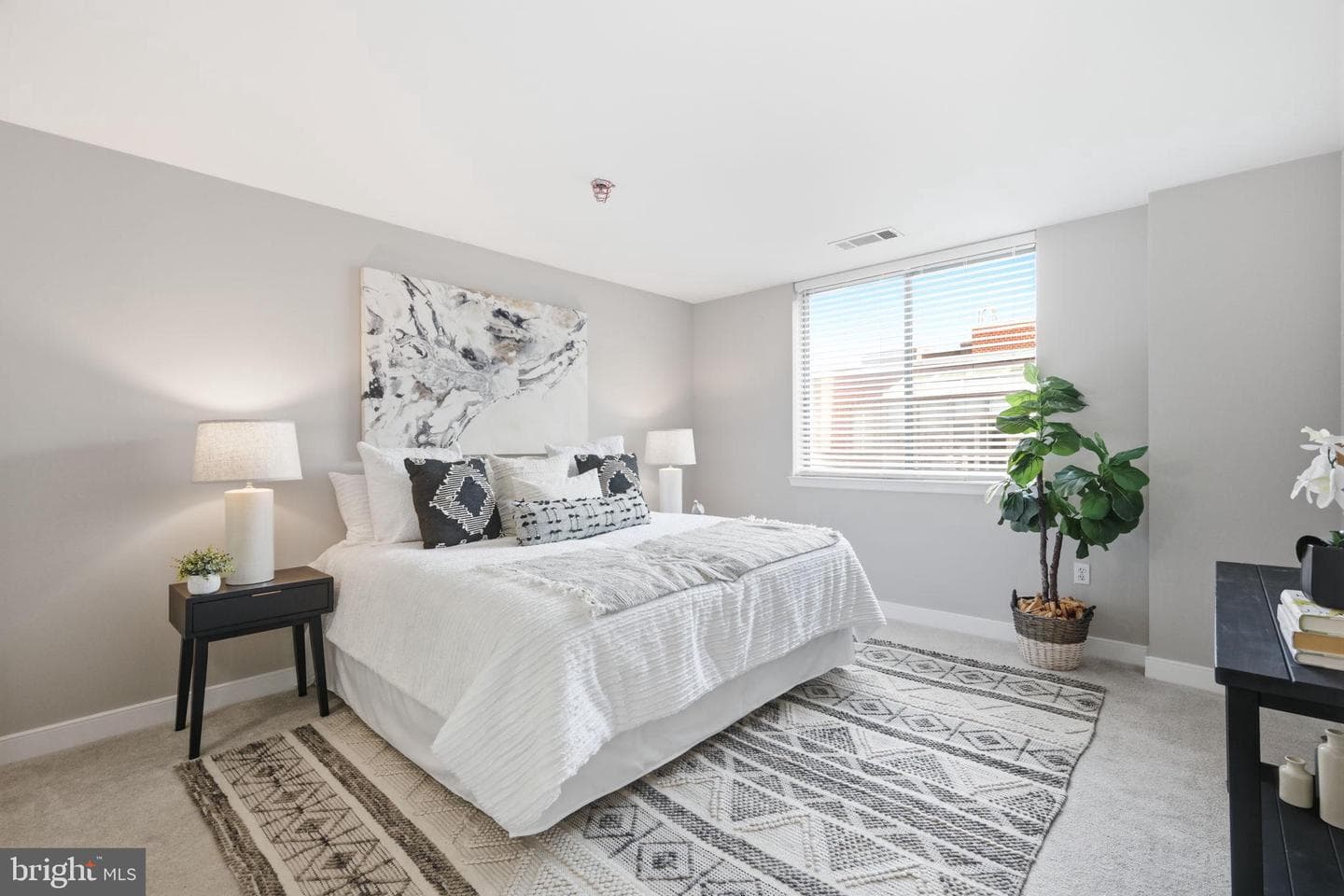 1045 N Utah Street #2-701 photo 13