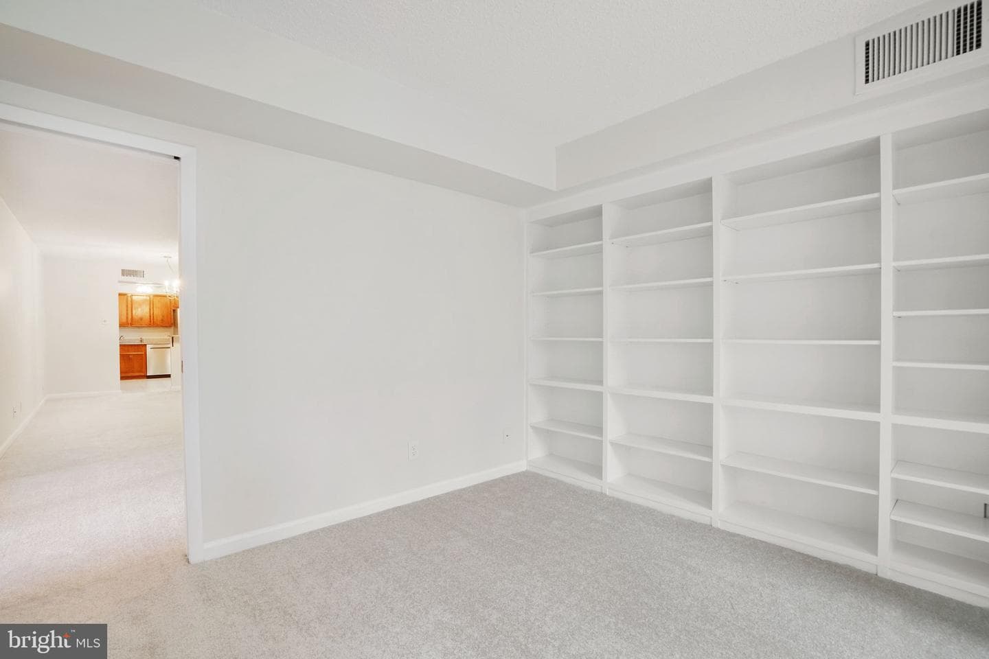 3800 Fairfax Drive #213 photo 20