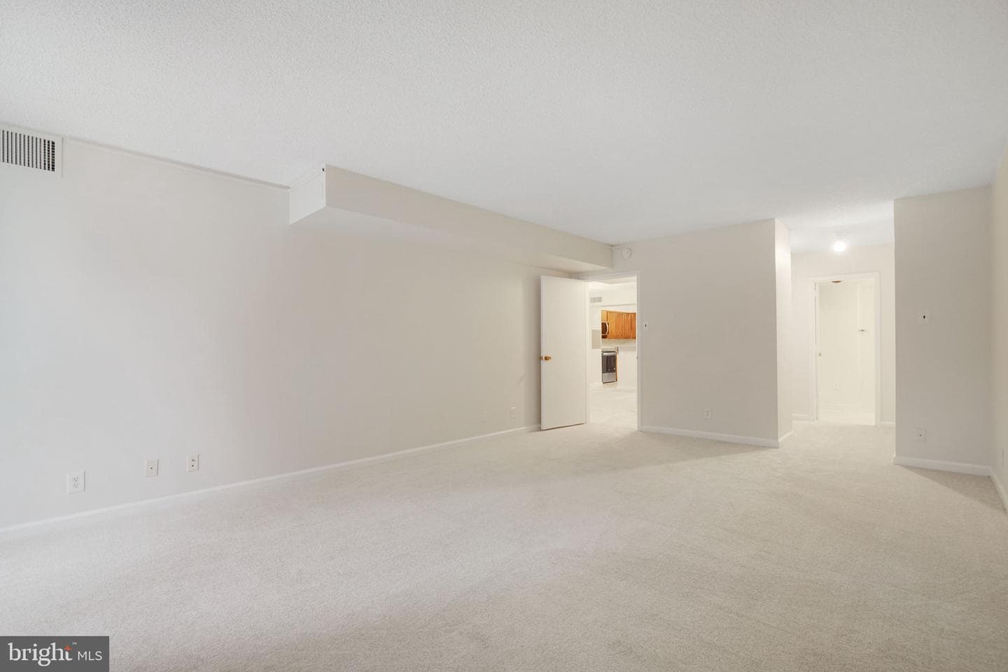 3800 Fairfax Drive #213 photo 27