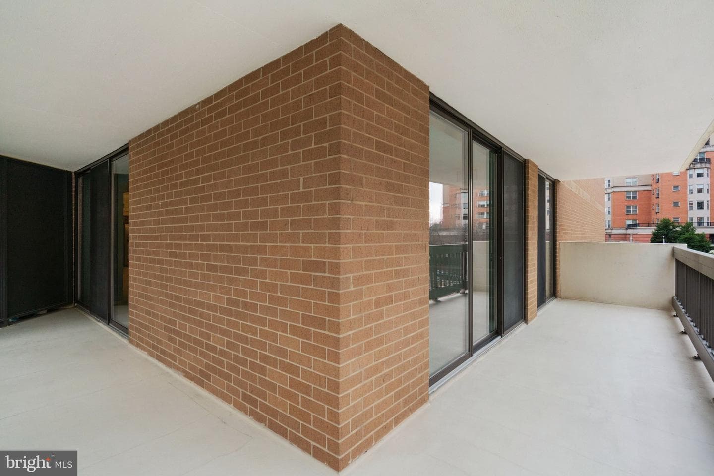 3800 Fairfax Drive #213 photo 35