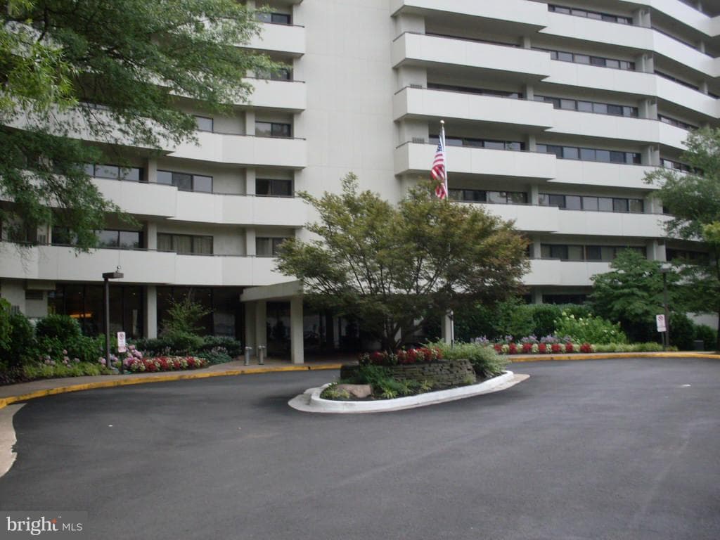 5300 Columbia Pike #603 photo 17