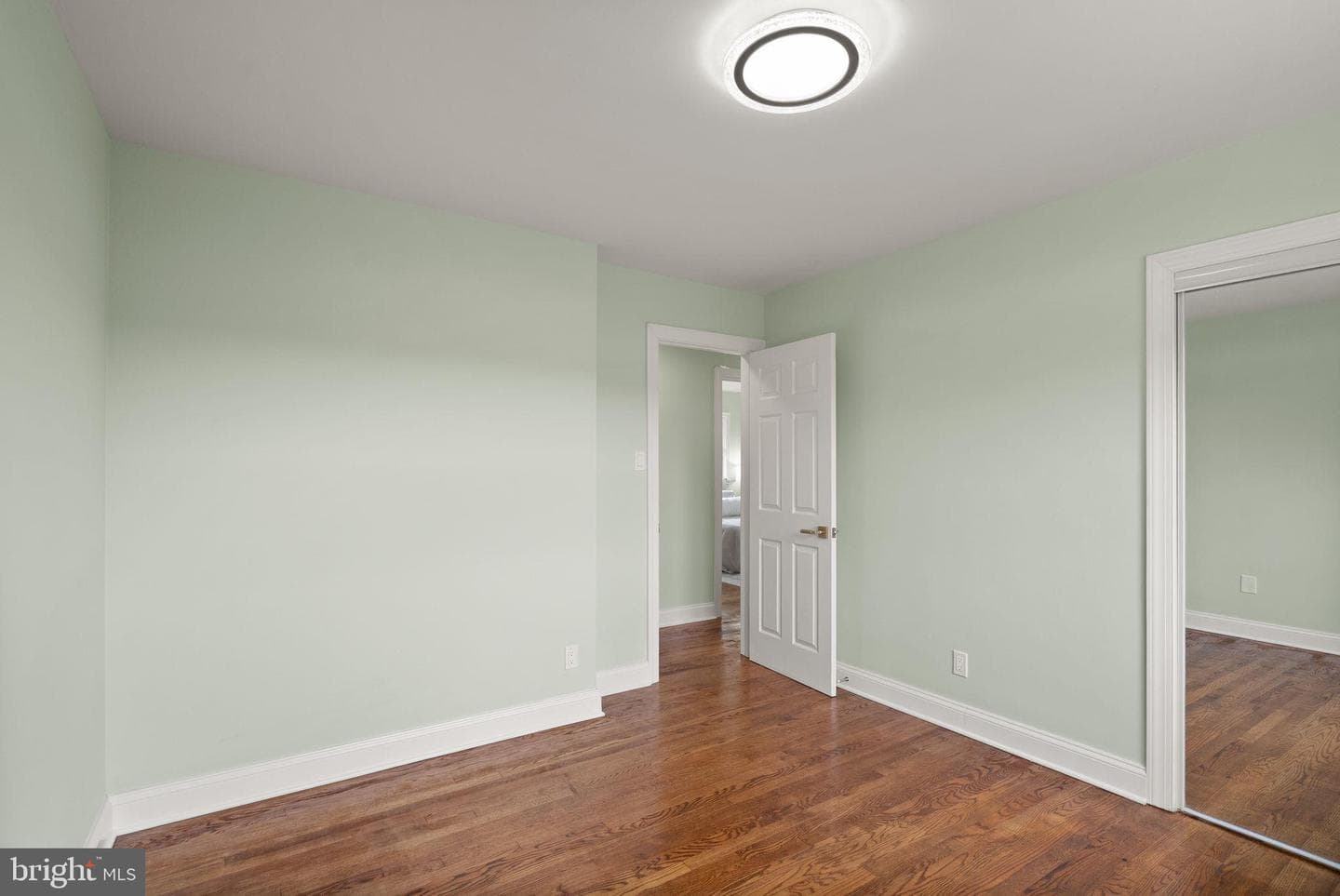 306 N Madison Street photo 37