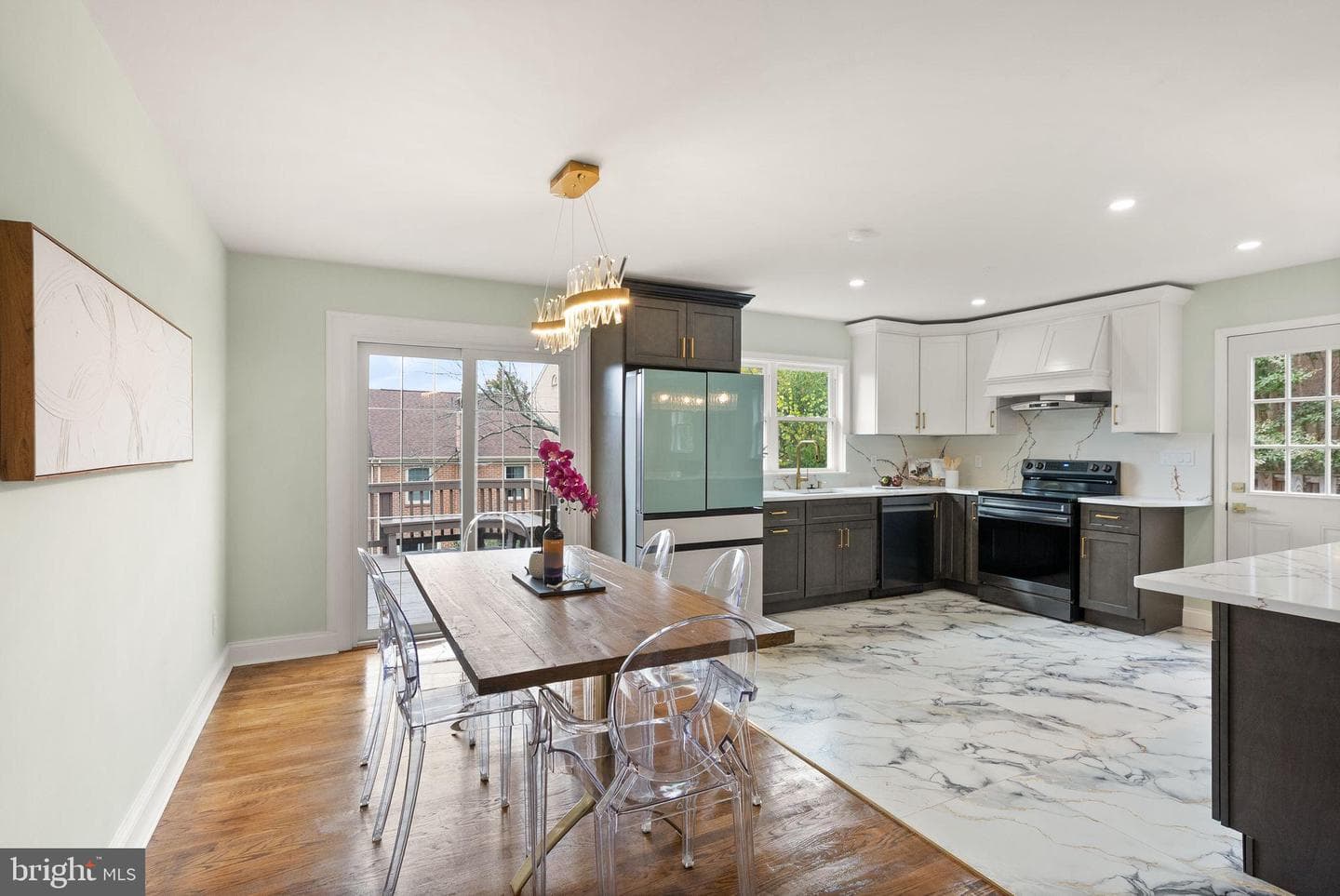 306 N Madison Street photo 4