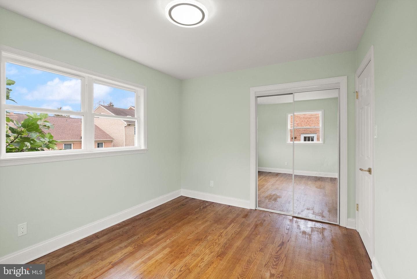 306 N Madison Street photo 41