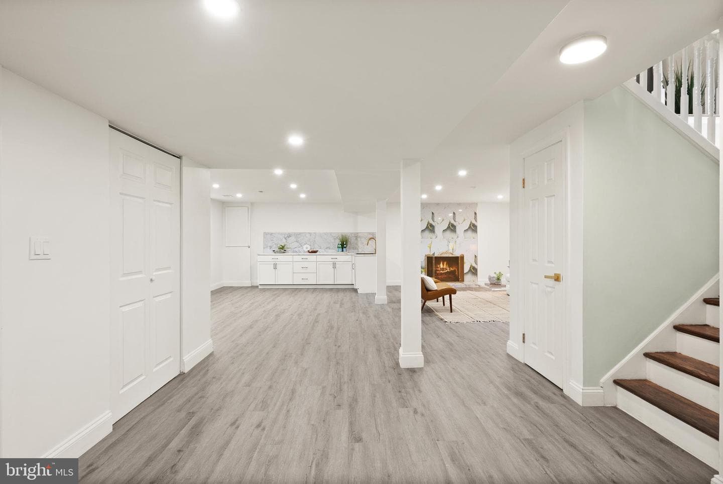 306 N Madison Street photo 43
