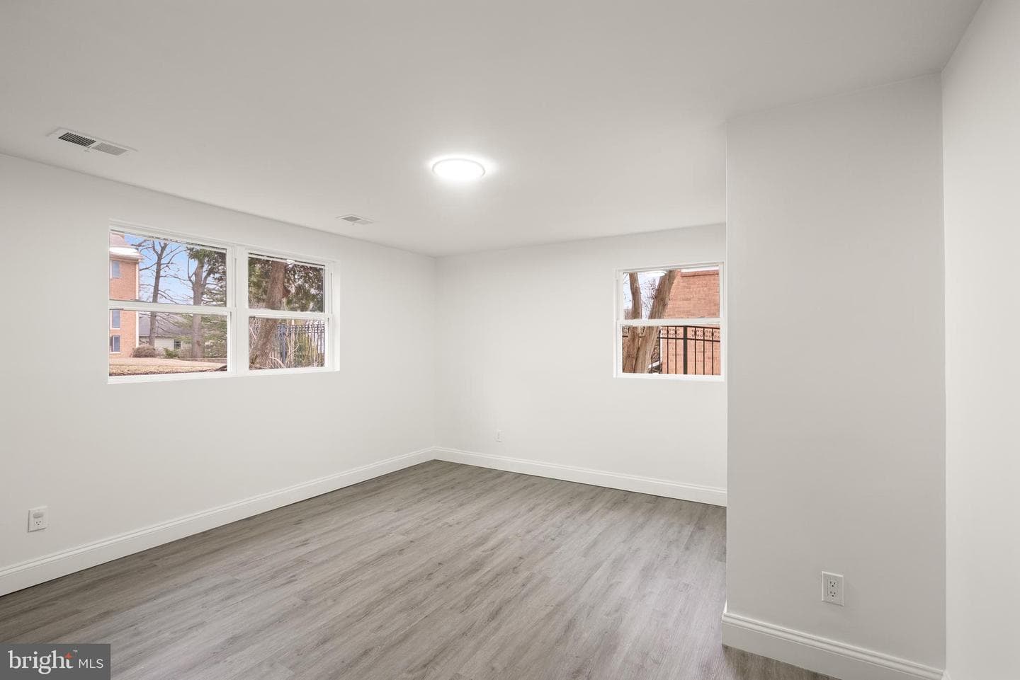 306 N Madison Street photo 54
