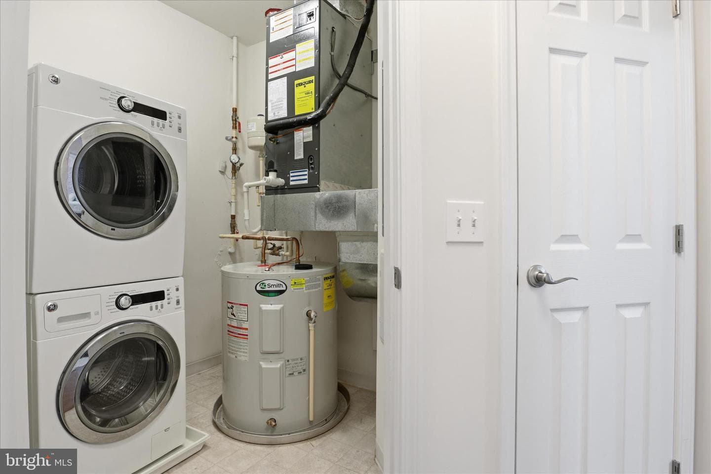 2101 N Monroe Street #111 photo 17
