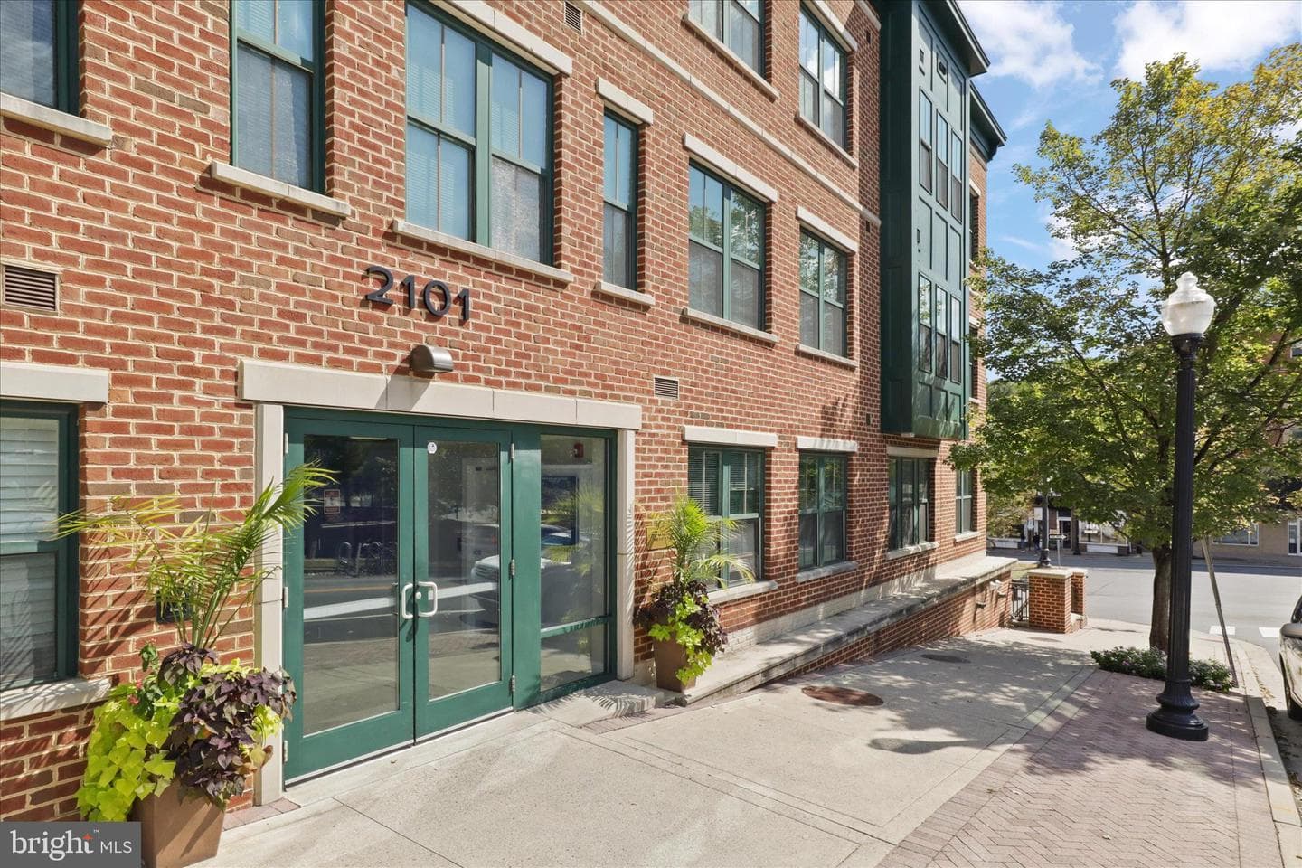 2101 N Monroe Street #111 photo 2