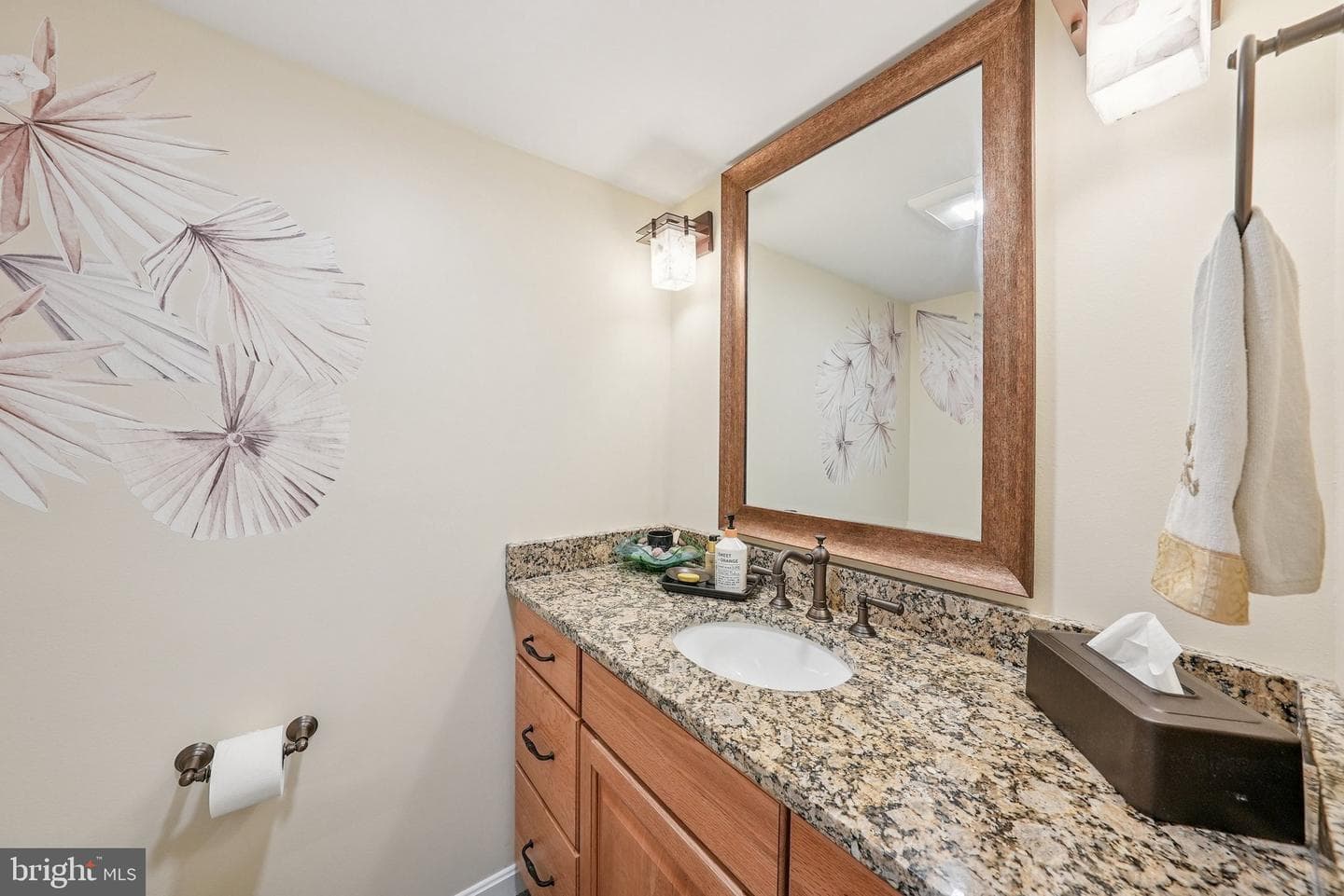 1301 N Courthouse Road N #1810 photo 10