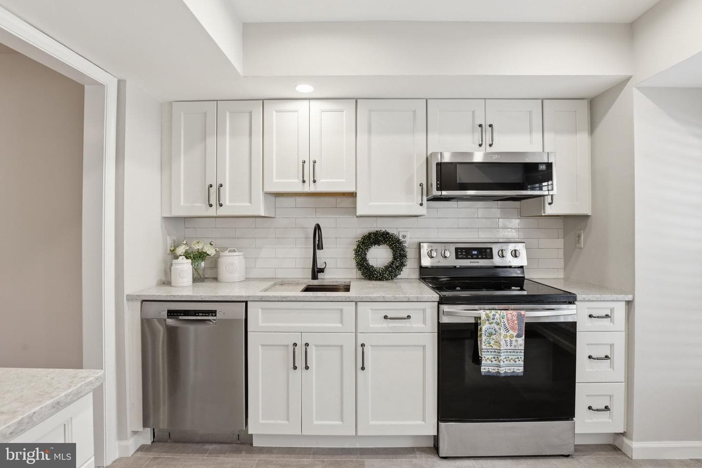 2544 S Walter Reed Drive #b photo 3