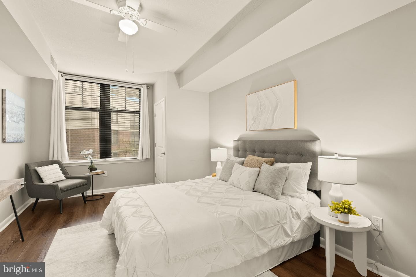 1021 N Garfield Street #532 photo 14