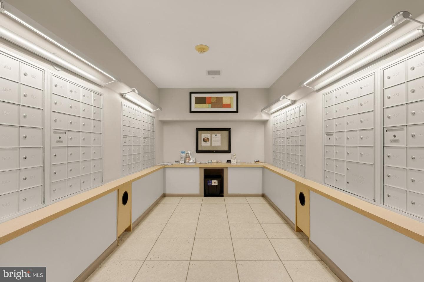 1021 N Garfield Street #532 photo 31