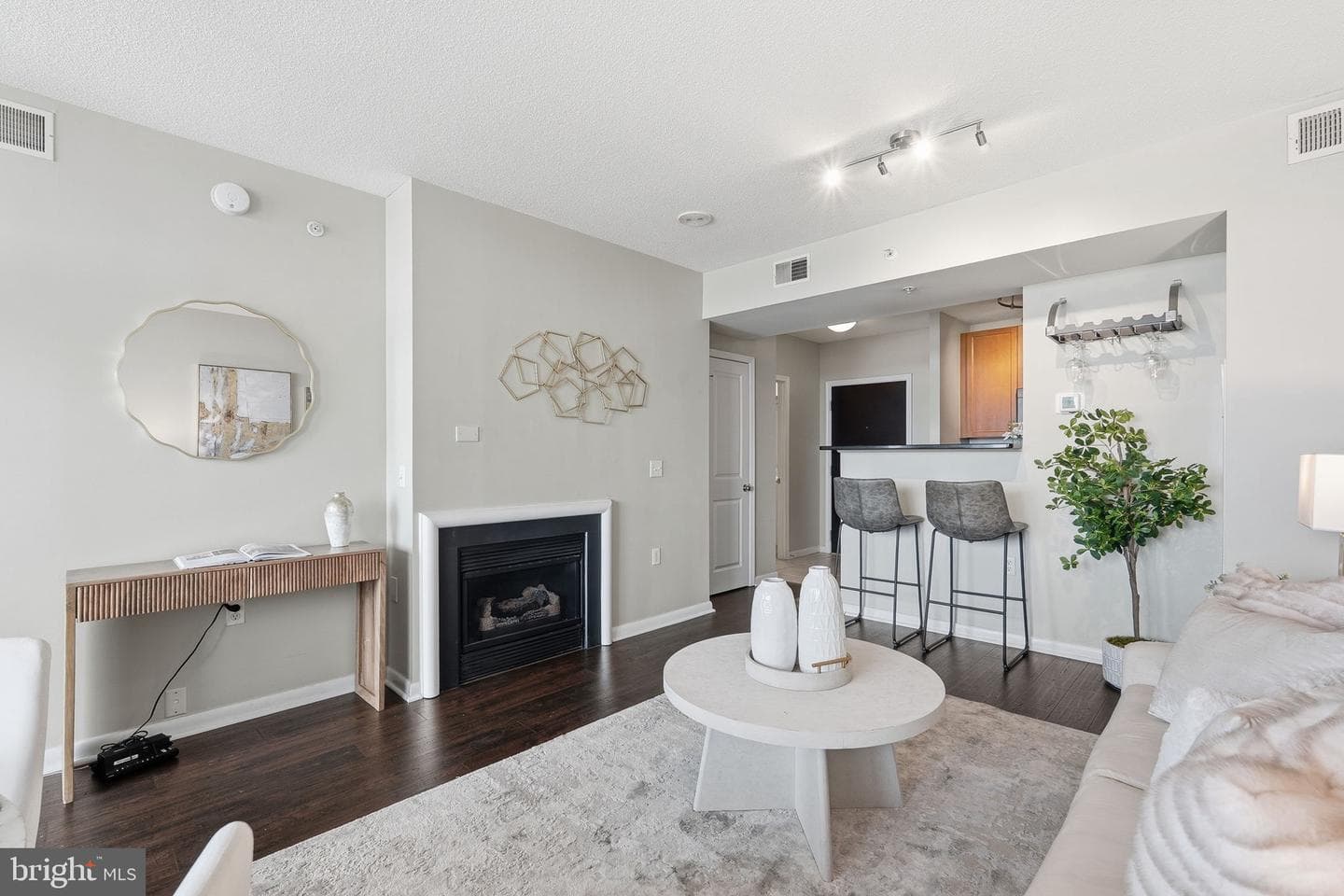 851 N Glebe Road #1914 photo 3