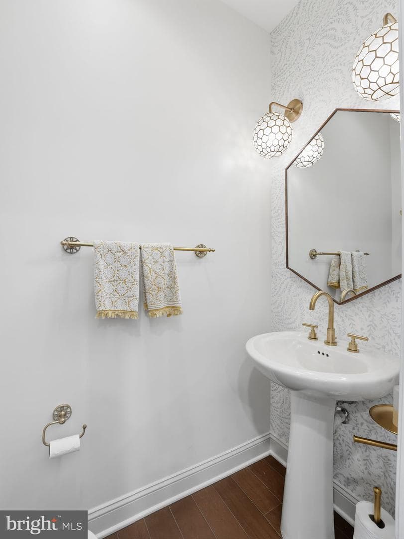 308 George Mason Drive N photo 10