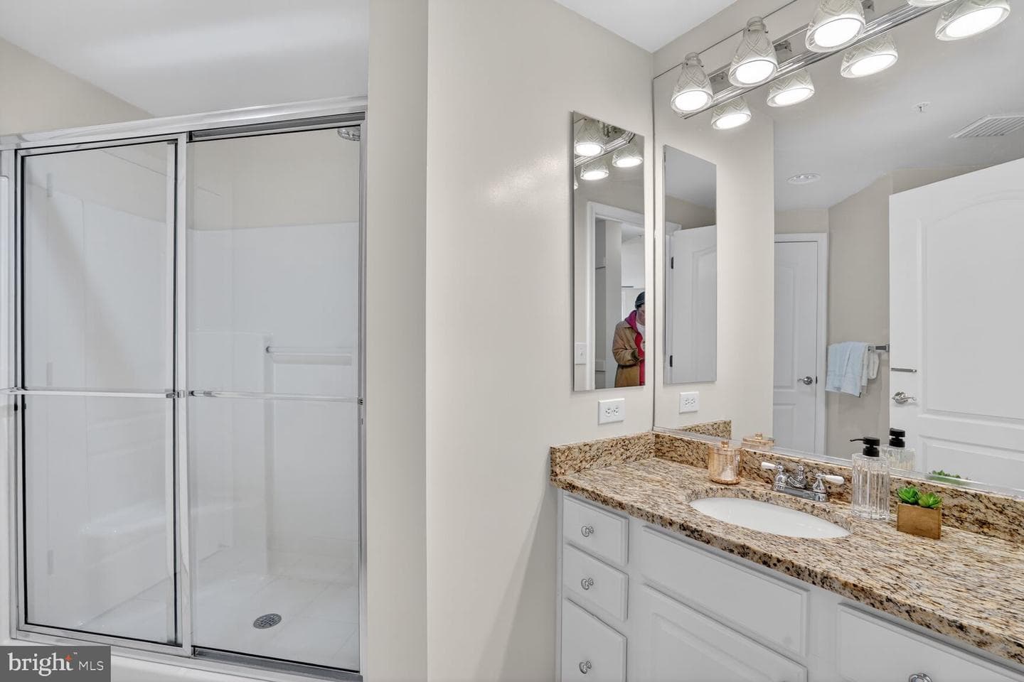 901 N Monroe Street #1408 photo 28