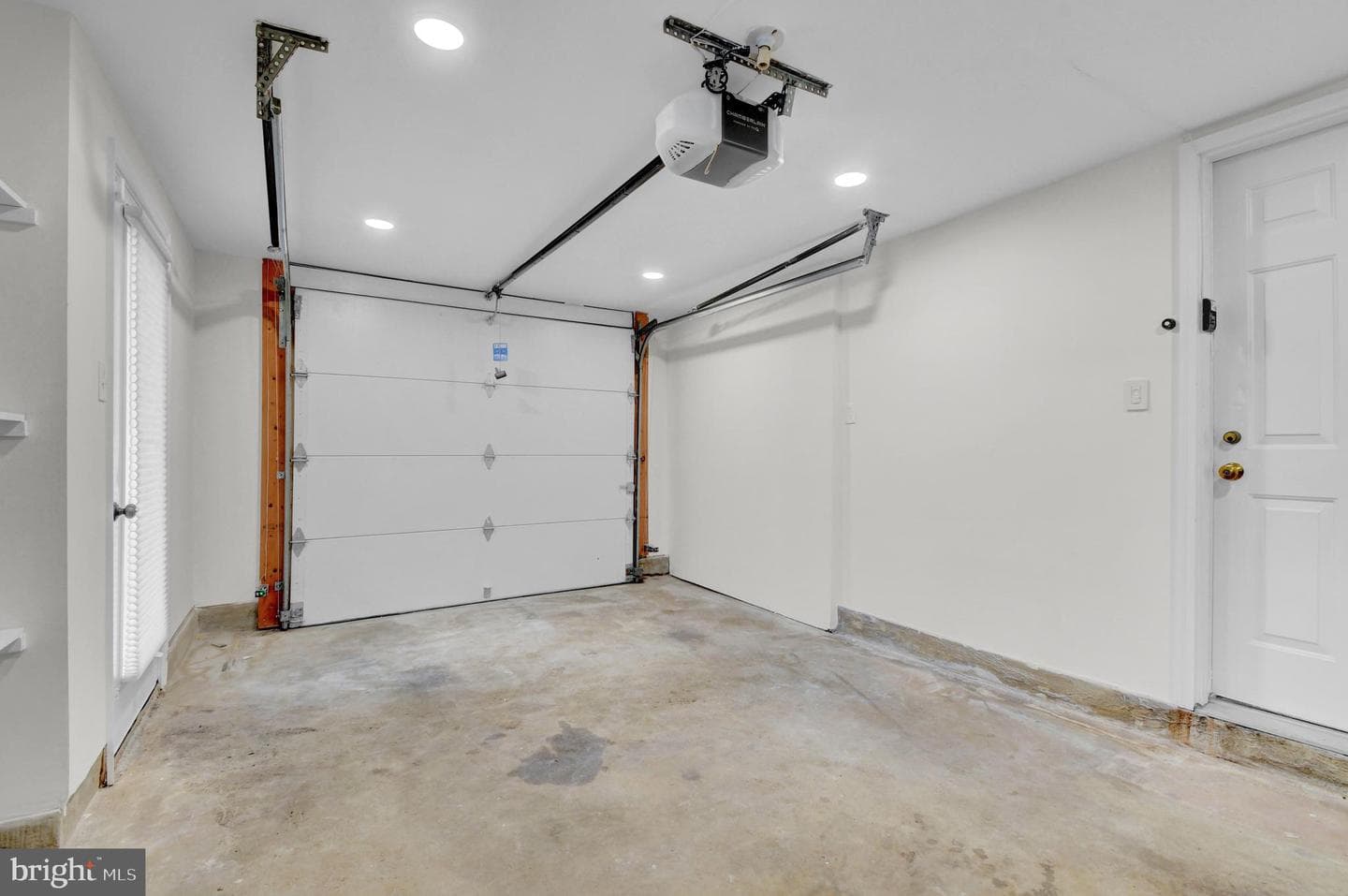1122 N Stafford Street photo 39