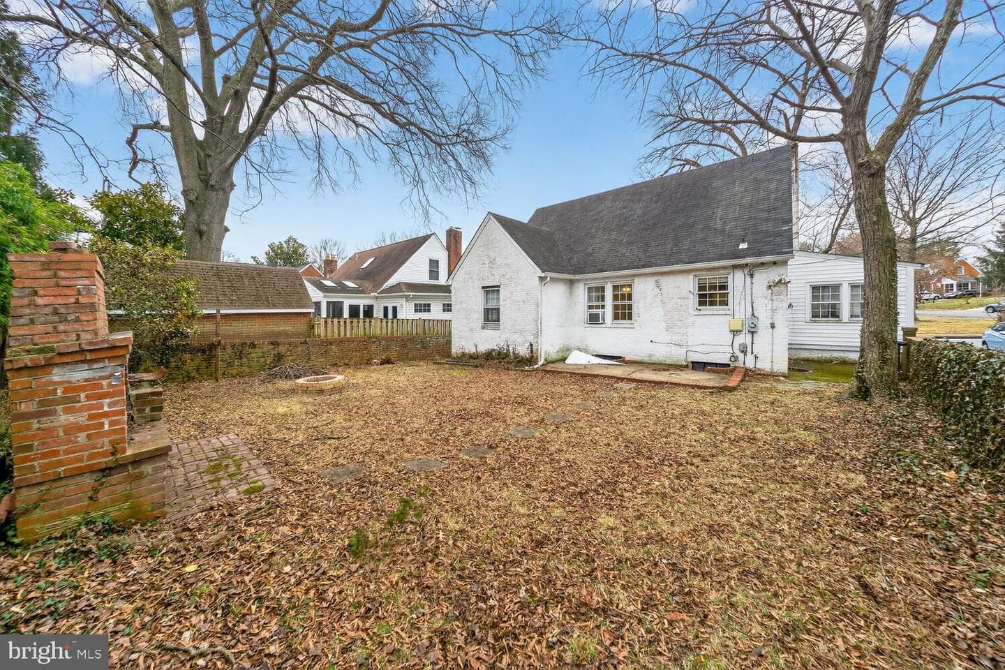 1639 N Woodstock Street photo 18