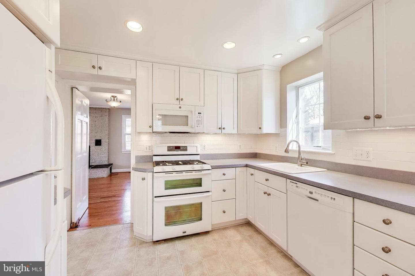 5899 2nd Street S photo 10
