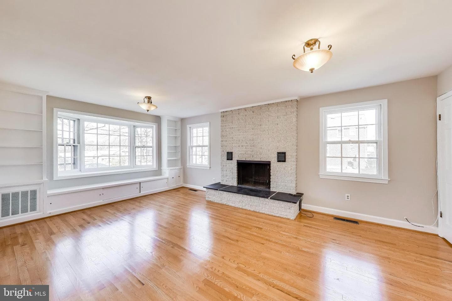 5899 2nd Street S photo 13