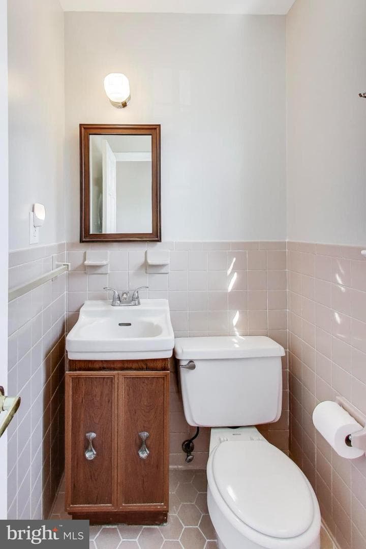 5899 2nd Street S photo 17