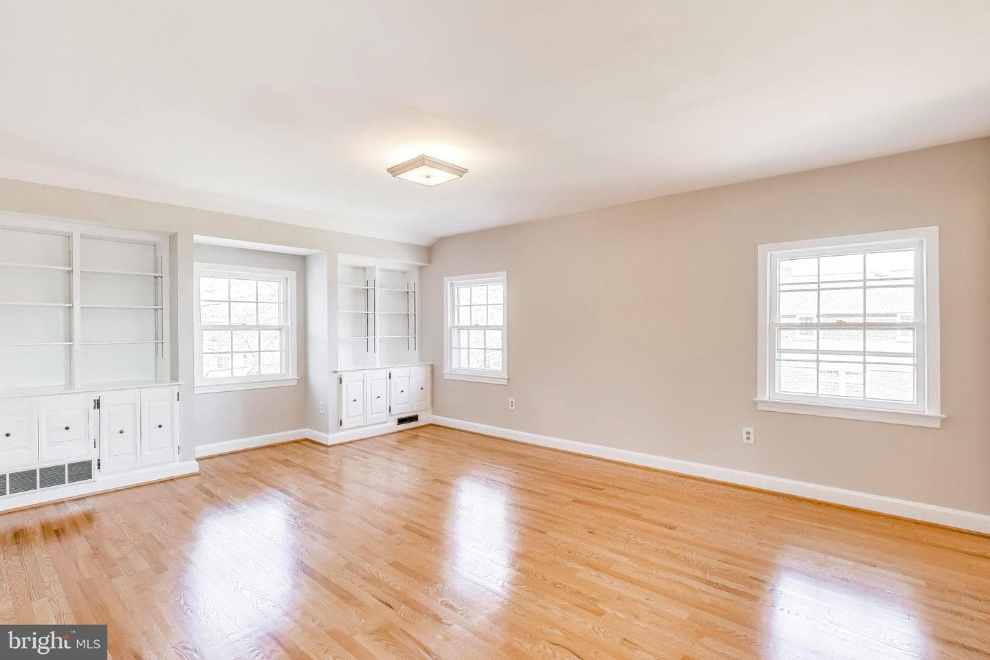 5899 2nd Street S photo 18
