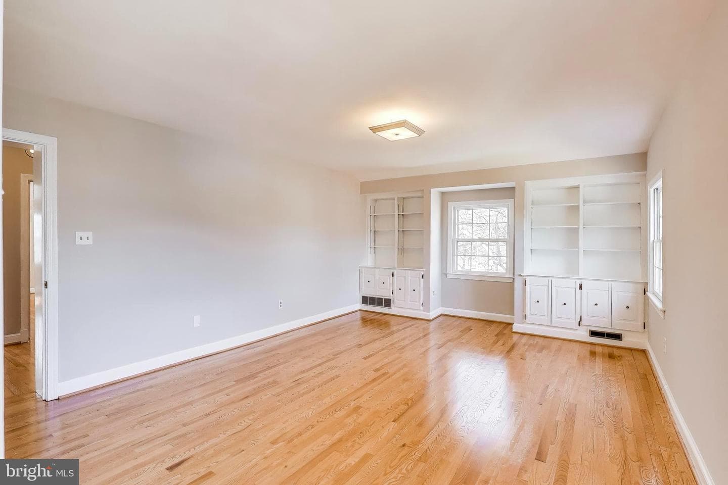 5899 2nd Street S photo 19