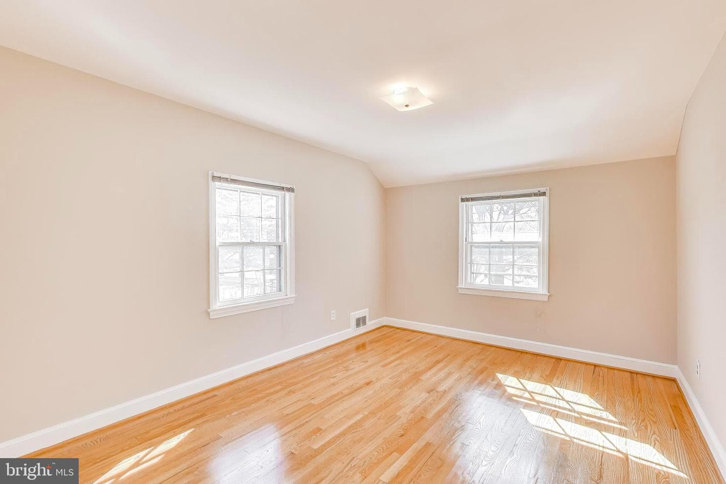 5899 2nd Street S photo 24