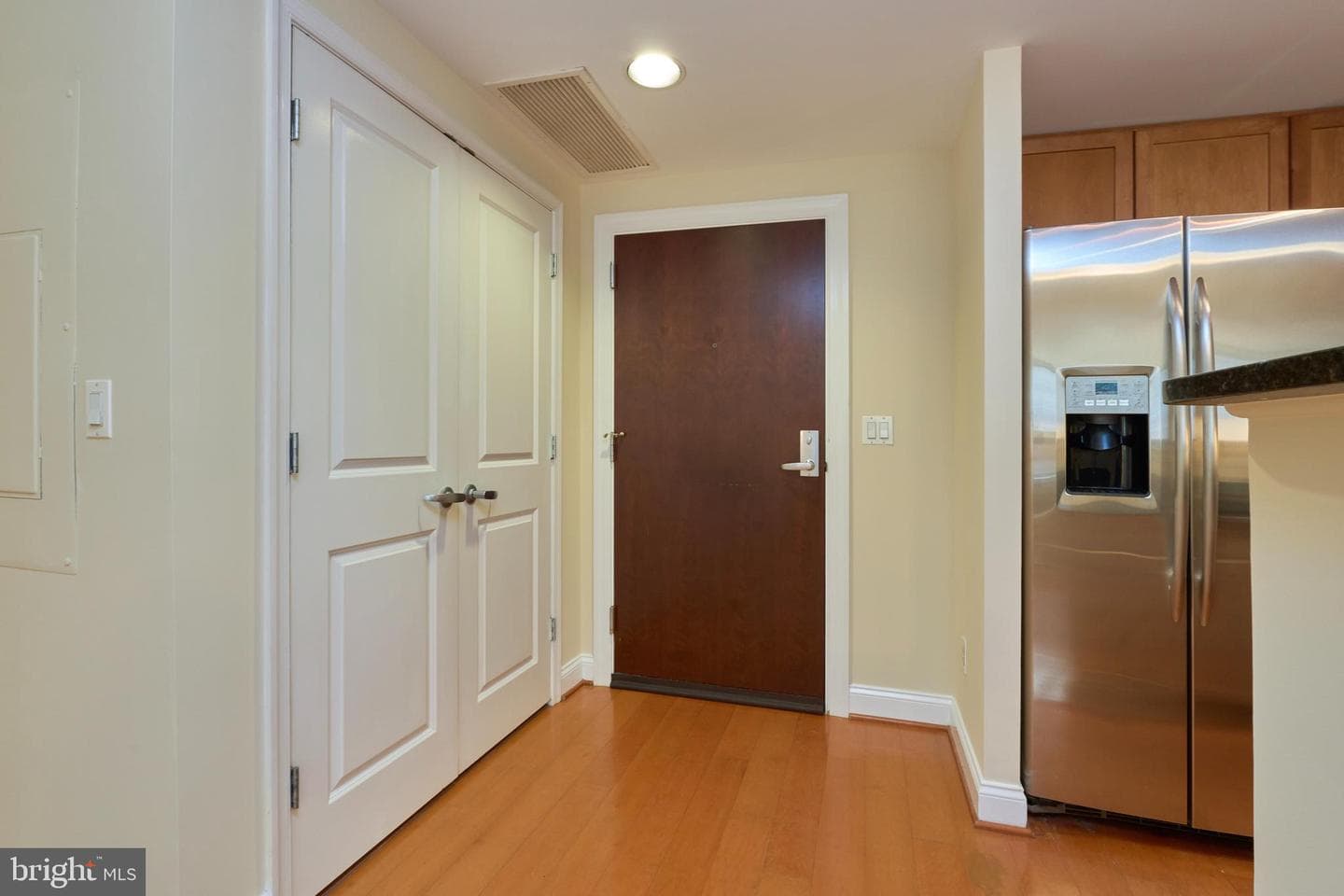 1020 N Highland Street #422 photo 29