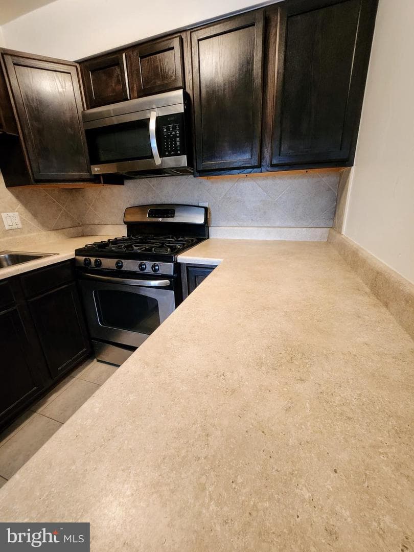 1521 S George Mason Drive #10 photo 12