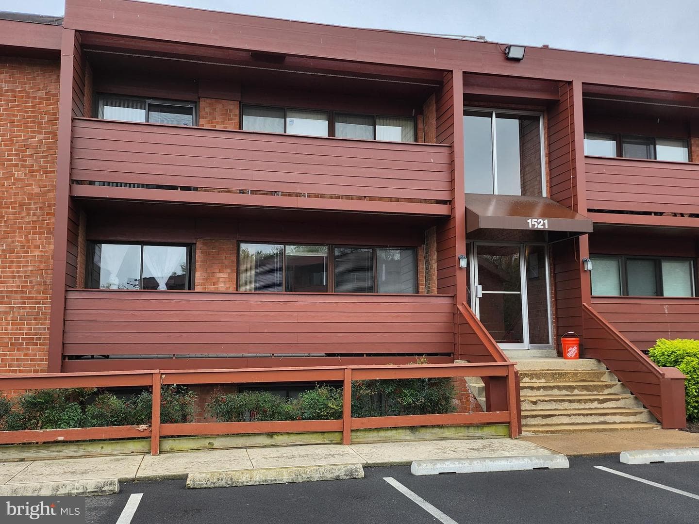 1521 S George Mason Drive #10 photo 24