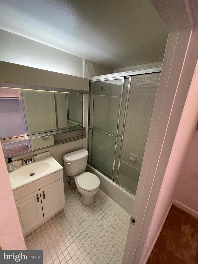 1011 Arlington Boulevard #423 photo 6