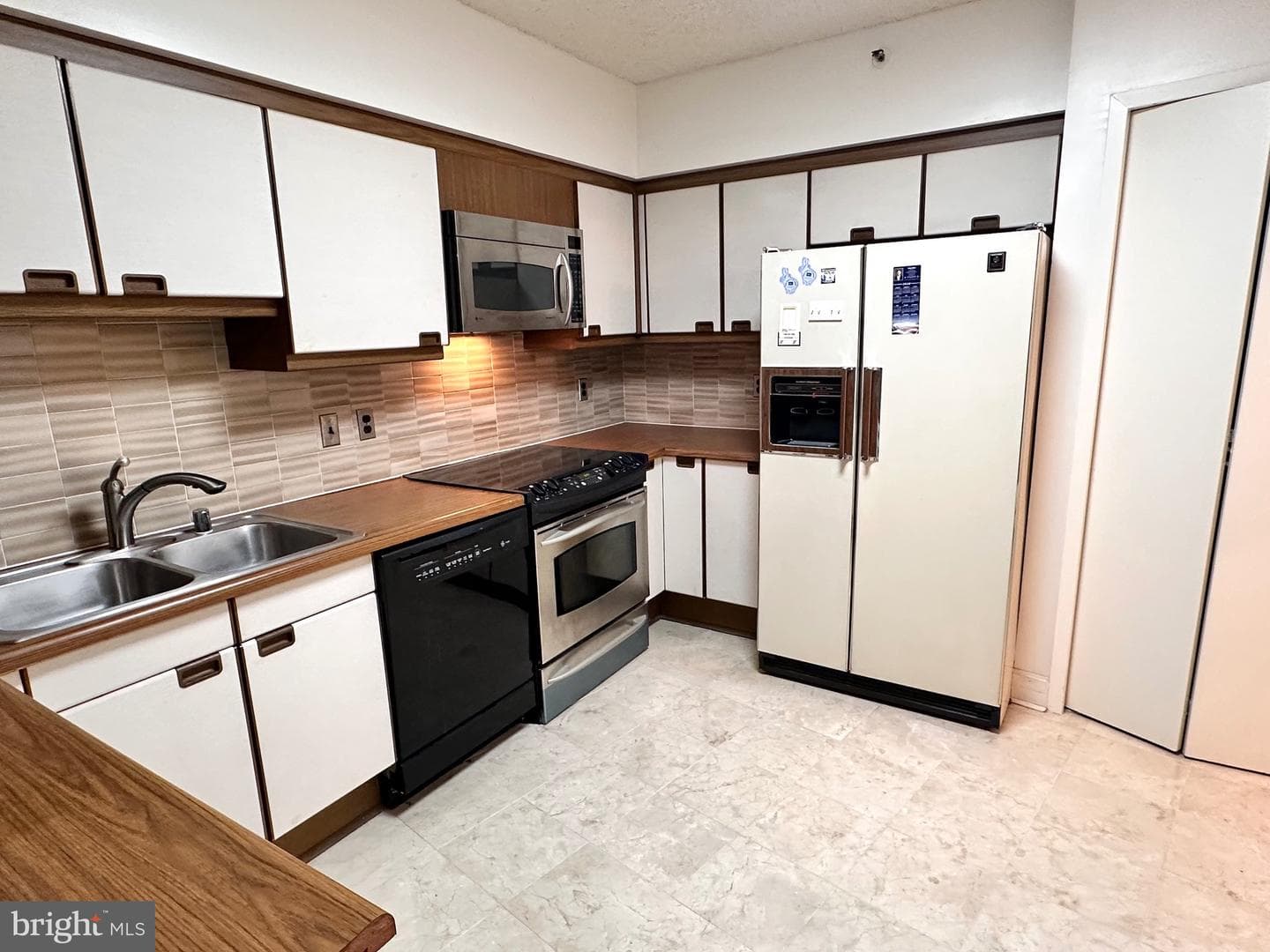 1300 Crystal Drive #901s photo 10