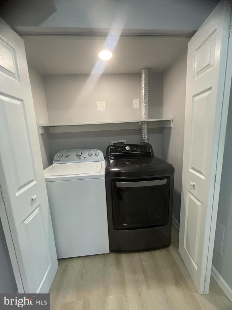 913 N Harrison Street photo 36