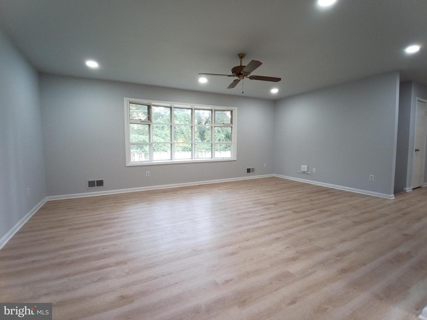 913 N Harrison Street photo 7