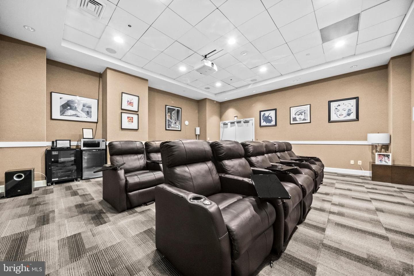 1020 N Highland Street #907 photo 32