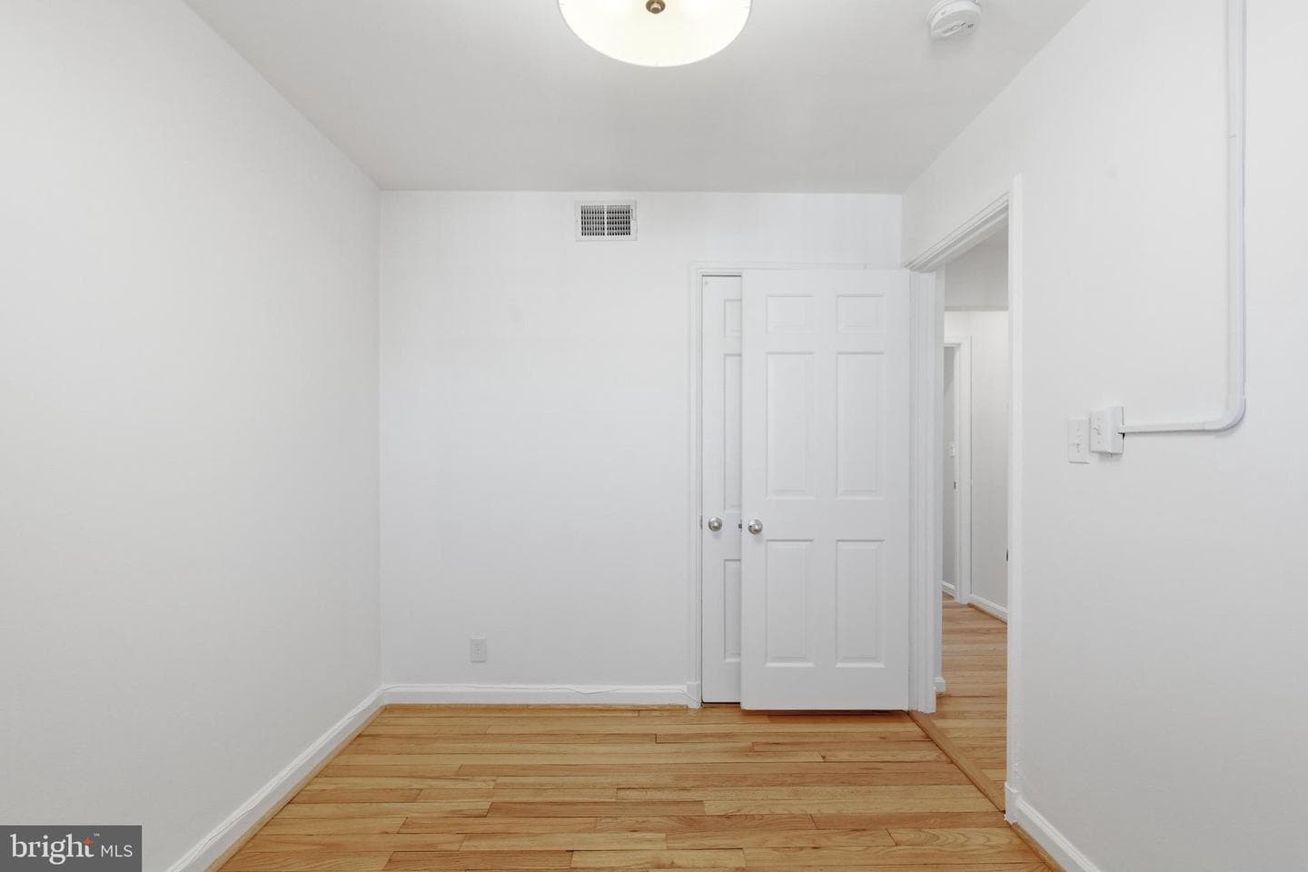 3141 S Stafford Street photo 24