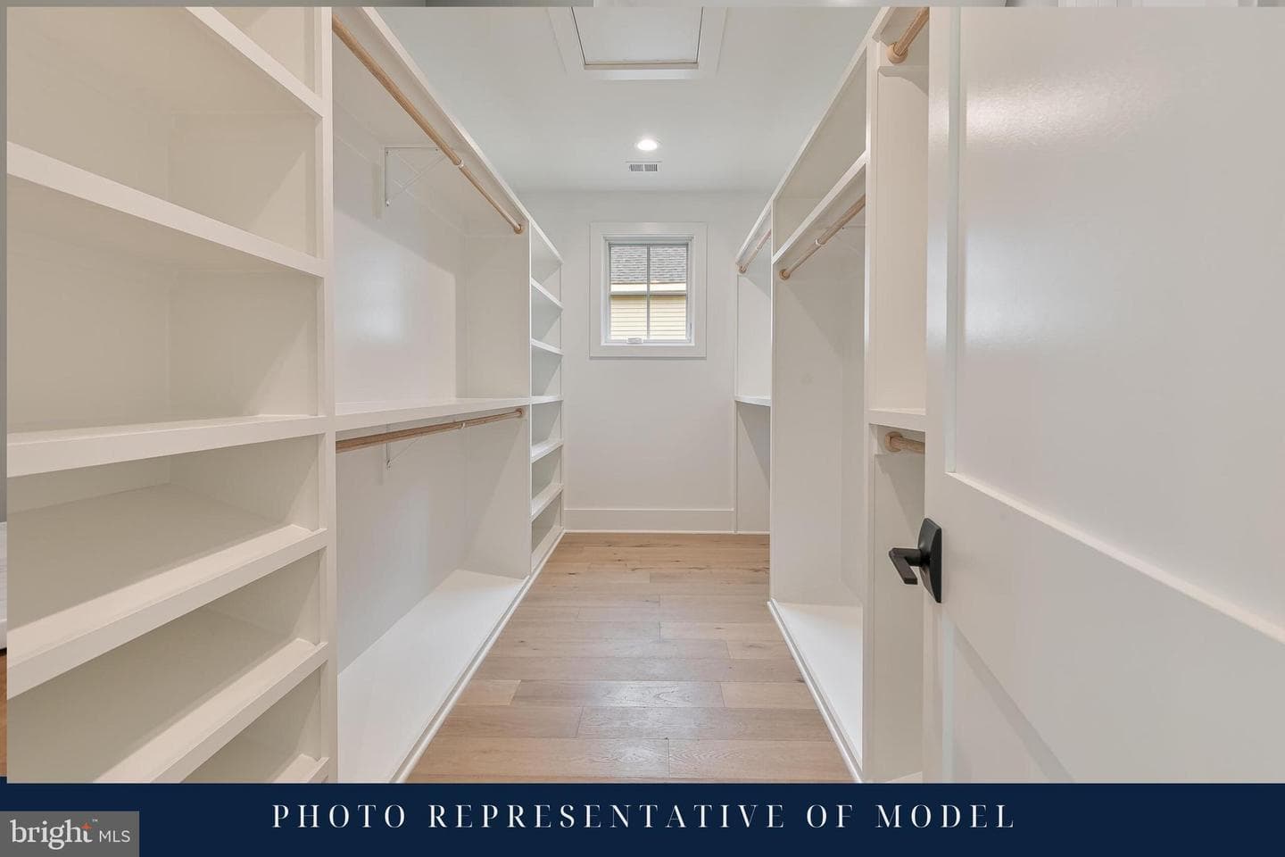 1622 N Adams Street photo 27