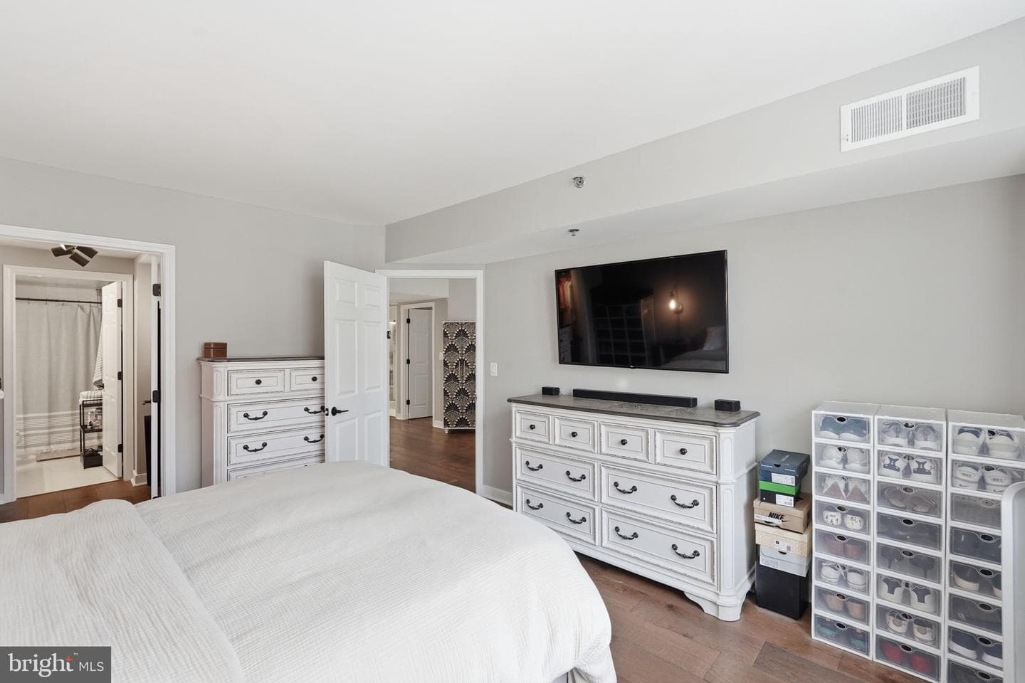 1050 N Taylor Street #1-601 photo 8