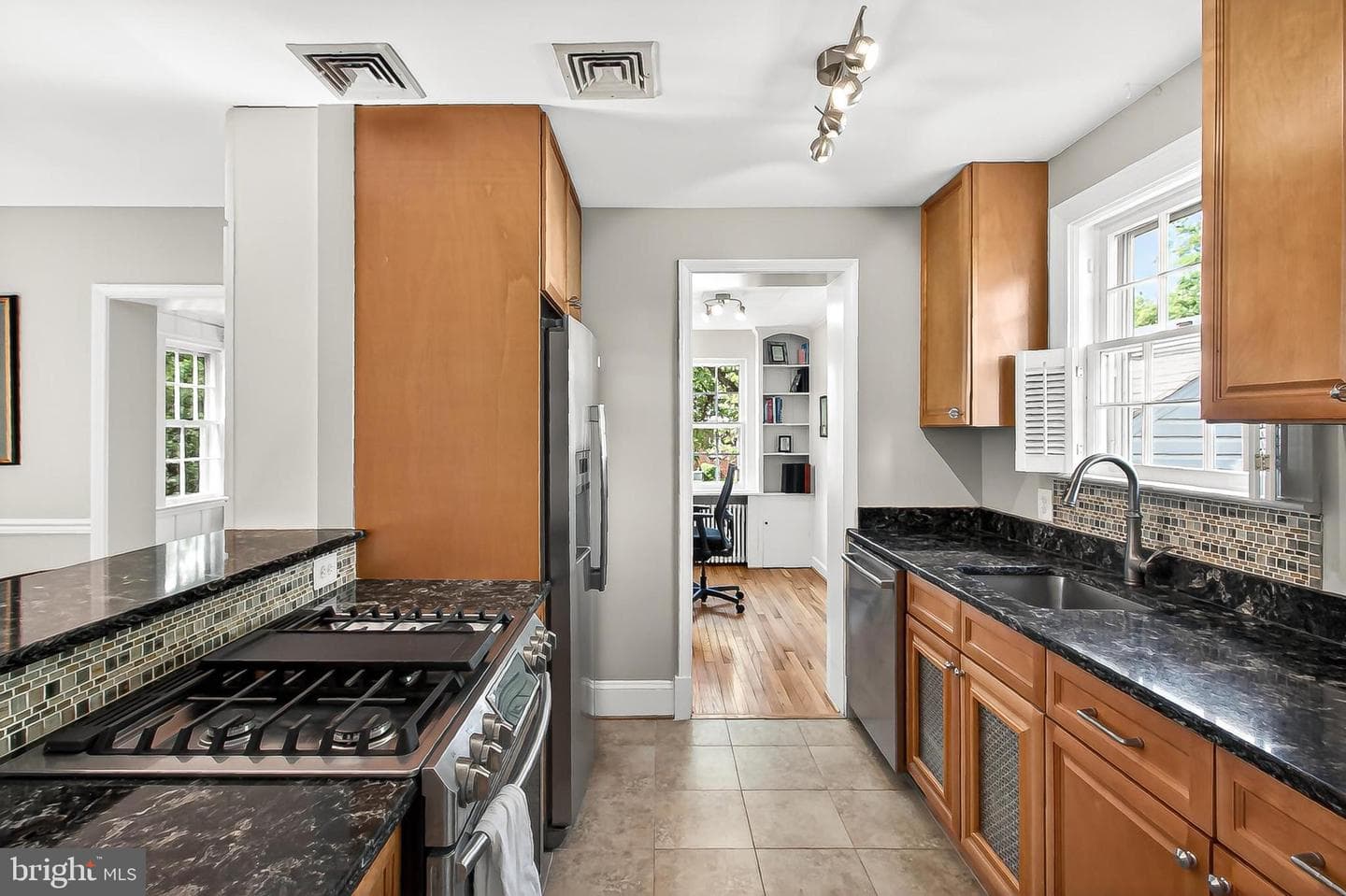 4646 4th Street S photo 22