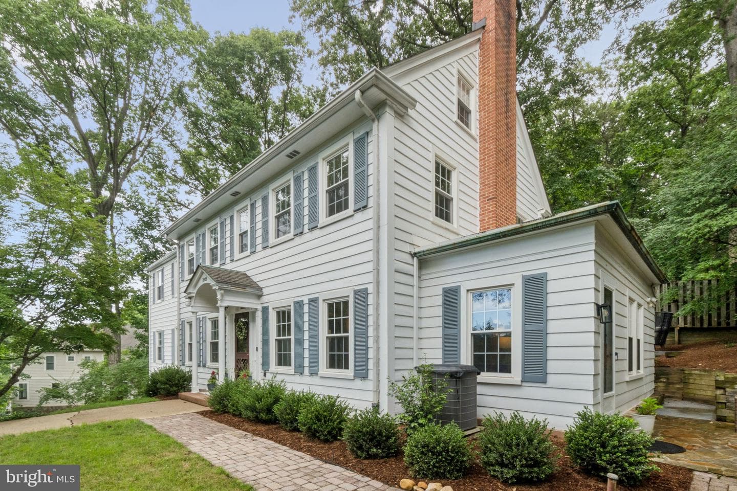 1805 Army Navy Drive, Arlington