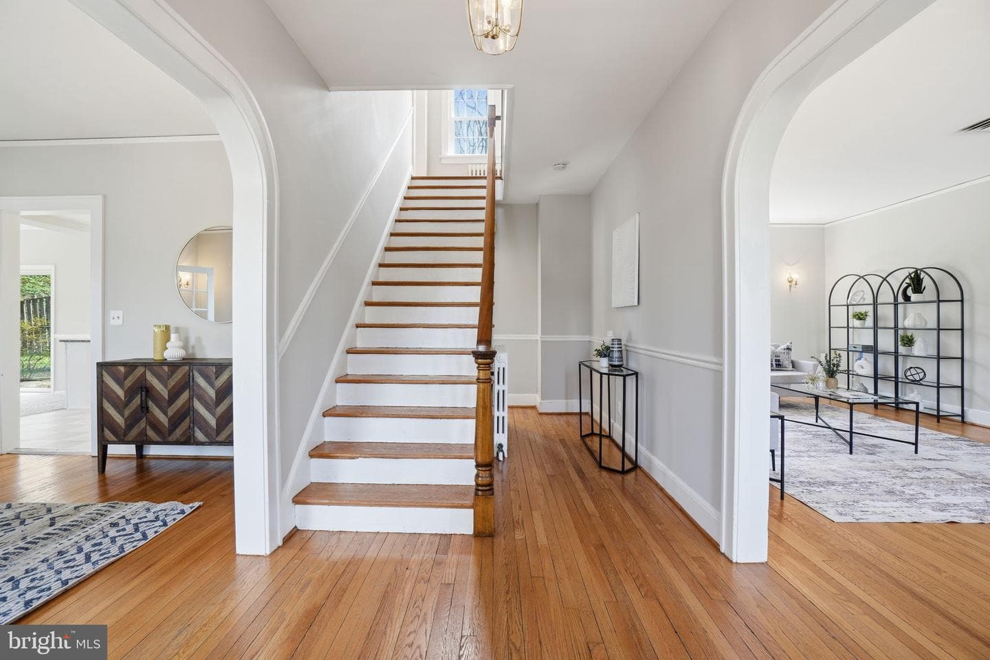 1805 Army Navy Drive photo 3