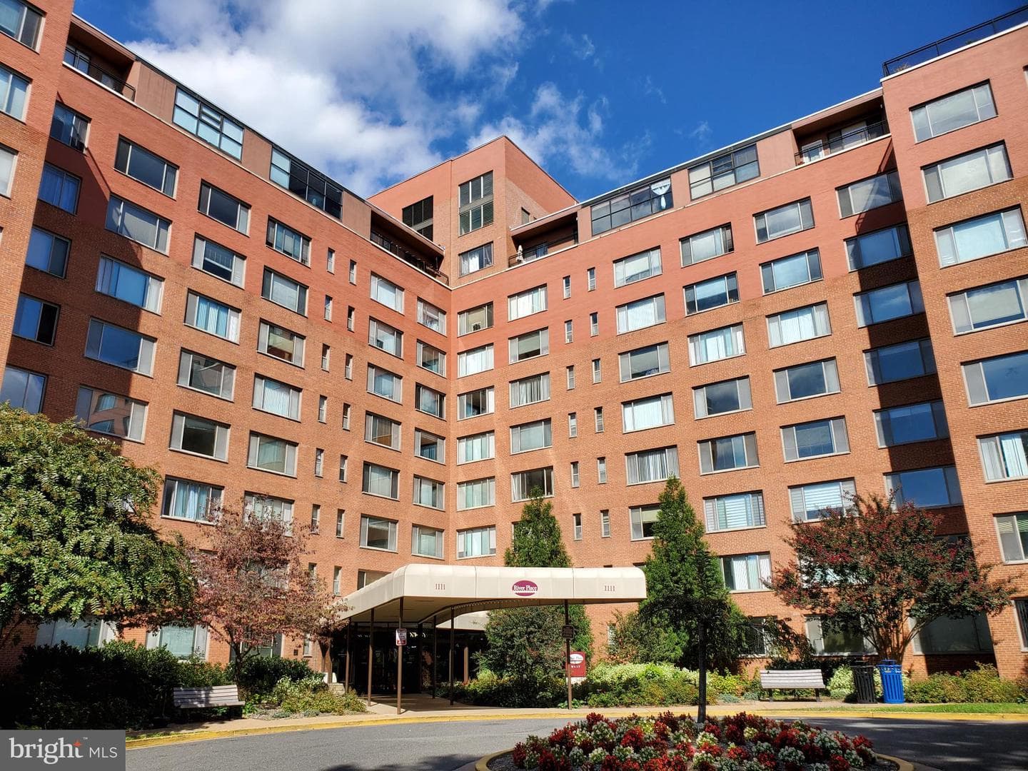1111 N Arlington Boulevard #623 photo 1
